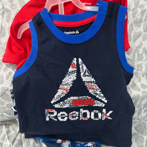 Reebok boys 3 pc set includeset - Picture 2 of 3